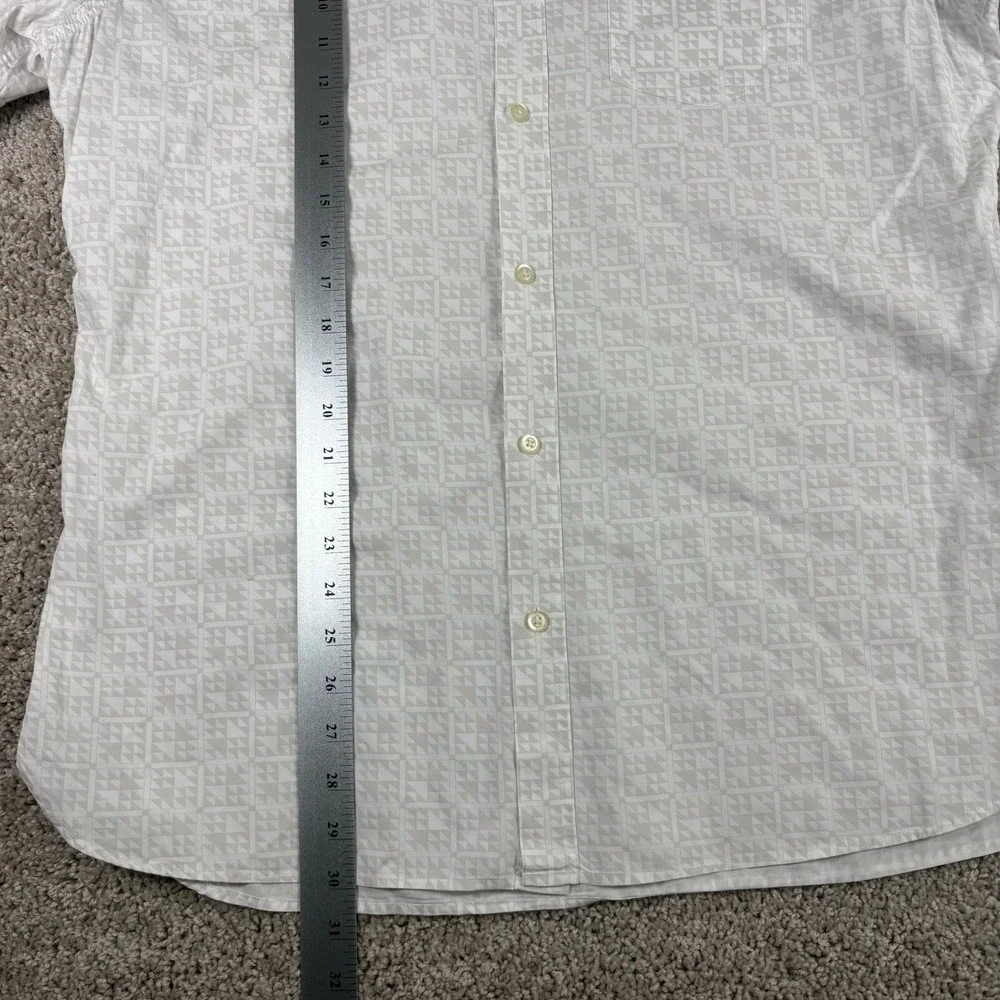 Banana Republic Camden Fit large cotton‎ geometric patterned short sleeve white